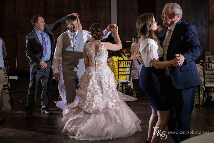 wedding at the laurel grapevine